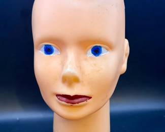 Mannequin Head