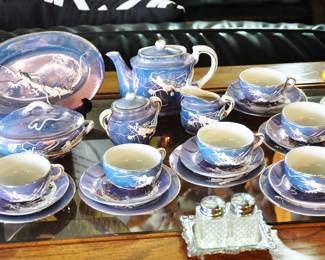 Japan - Complete Luster Dragon Tea Set
