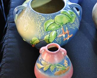2 pieces of Roseville Pottery