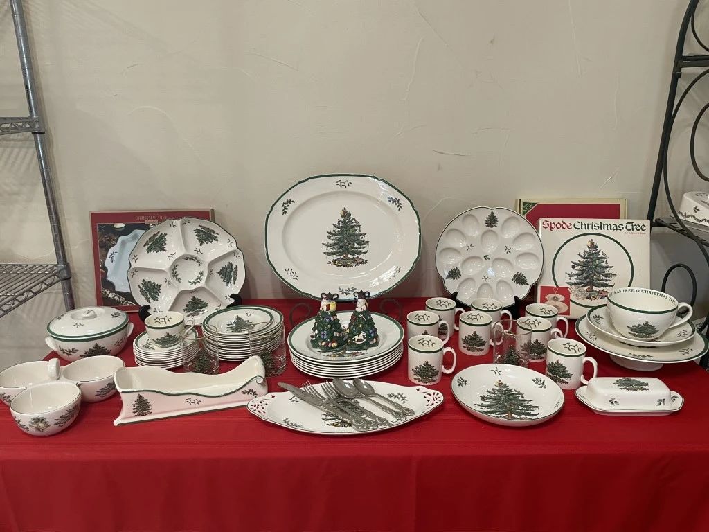 Spode Christmas Tree Dishes & Accessories