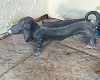 Cast iron weiner dog shoe scrape