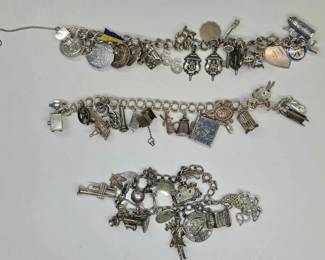 Charm bracelet
