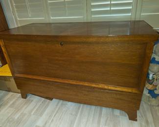 Vintage Lane cedar chest