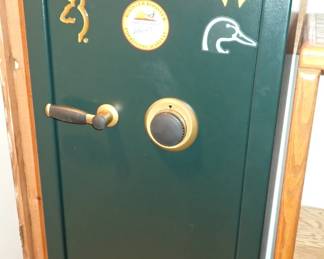 STACK ON GUN SAFE