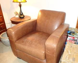 LEATHER CHAIR
