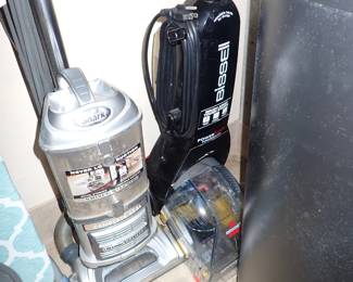 SHARK VAC - BISSELL FLOOR CLEANER