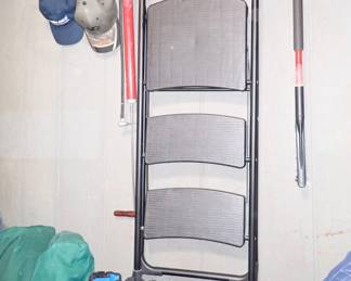 STEP STOOL