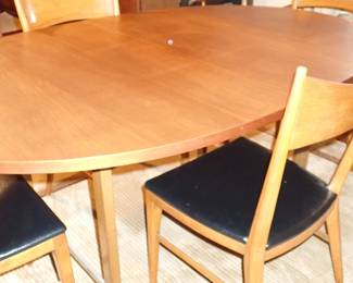 MCM DINING TABLE & 6 CHAIRS W/LEAVES
