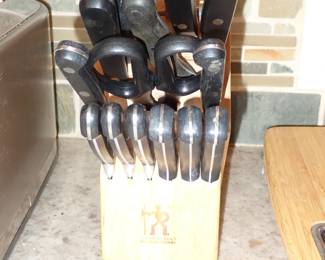 J A HENCKELS KNIVES & KNIFE BLOCK