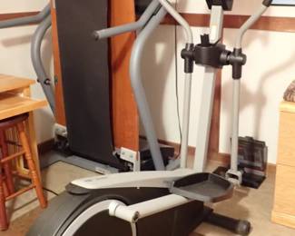 ELLIPTICAL MACHINE