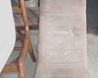 GAMING CHAIR