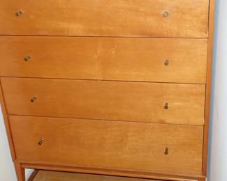 MCM DRESSER