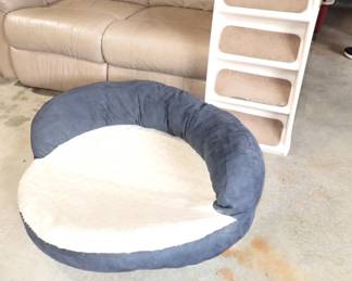 DOG BED