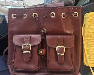 b Bags and Purses