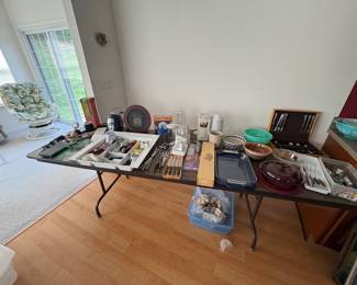 Kitchen items, utensils