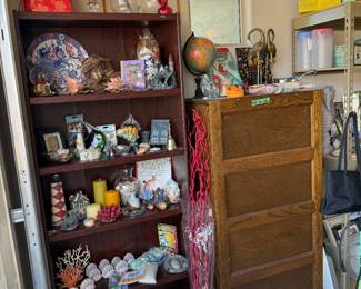 Lots of fish tank items, shells, rocks, coral, little fish houses, etc....