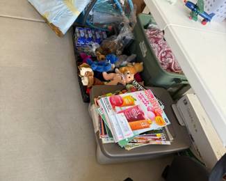 Lots of FREE magazines...