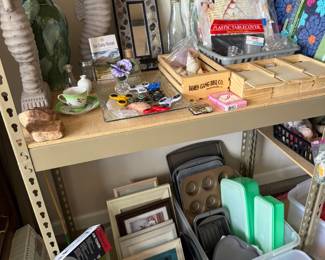 Home decor, pan, pictures, lots of smalls