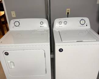 Amana washer and dryer set