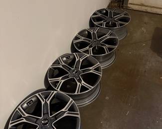 Set of four 19-inch alloy wheels