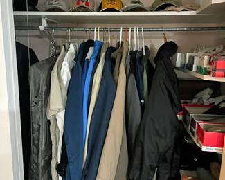 30. Bedroom Closet : Men's Clothes Y&