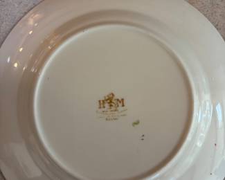 K M Fine China, Kiang