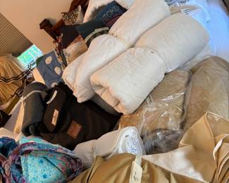 Linen and bedding for Queen and King