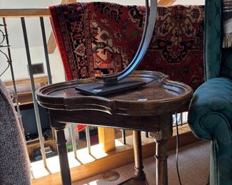 Clover leaf table. with Modern Lamp
