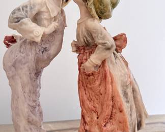 Giuseppe Armani 'Shy Kiss' Figurine