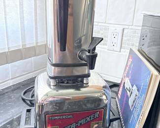 Vita-Mix Commercial Maxi-4000 Blender