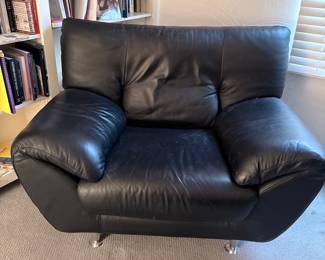 American Eagle Furniture Black Genuine Leather Accent Chair