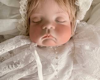 Lee Middleton "First Moments" Sleeping Baby Doll