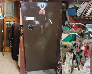 arms safes, arms cabinets, reload equipment