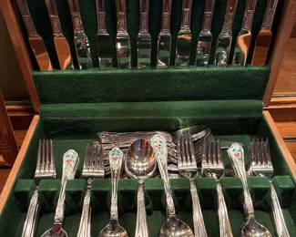 Vintage Pfaltzgraff Holiday Winterberry Silverware Flatware Set
