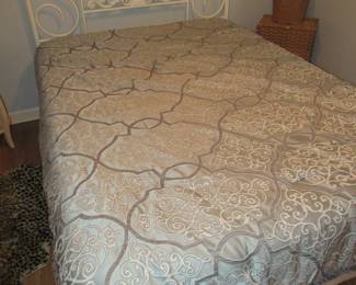 Ornate queen size iron bed