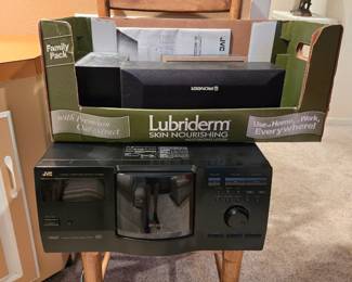 100 disc CD player