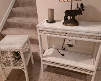 White wicker tables