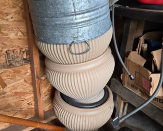 Planting pots, galvanized tub