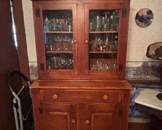 Dish hutch