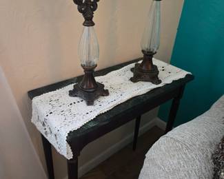 Decorative Stands & Table