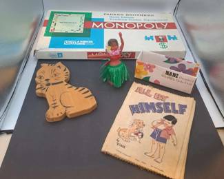 5Piece Vintage Toys, Games, and Novelties Lot