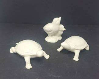 Lot of Three 3 White Glazed Porcelain Figurines Two Turtles and One w Two Perched Birds