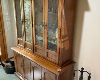 Vintage Thomasville French Provincial lighted china cabinet hutch Circa 1970's