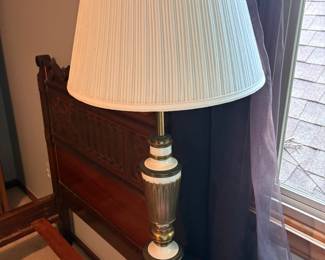 Table lamp