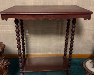  Late 19th-century American Victorian walnut side table