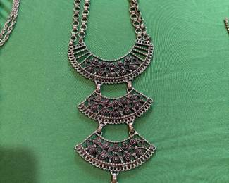 Beautiful vintage necklace
