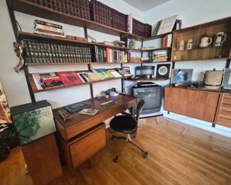 Dillingham Desk with Chair 