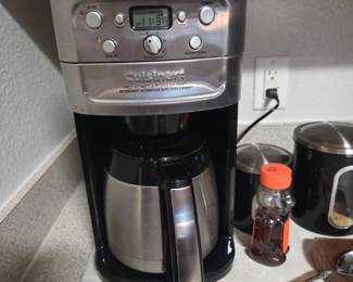 16 Cuisinart Burr Grind and Brew coffee maker