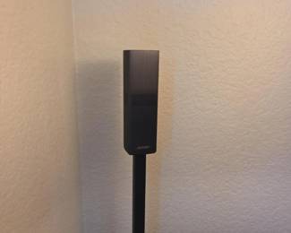 06 Bose surround speaker