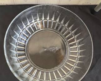 Vintage Arcoroc USA Starburst Pattern Clear Glass Serving Bowl
